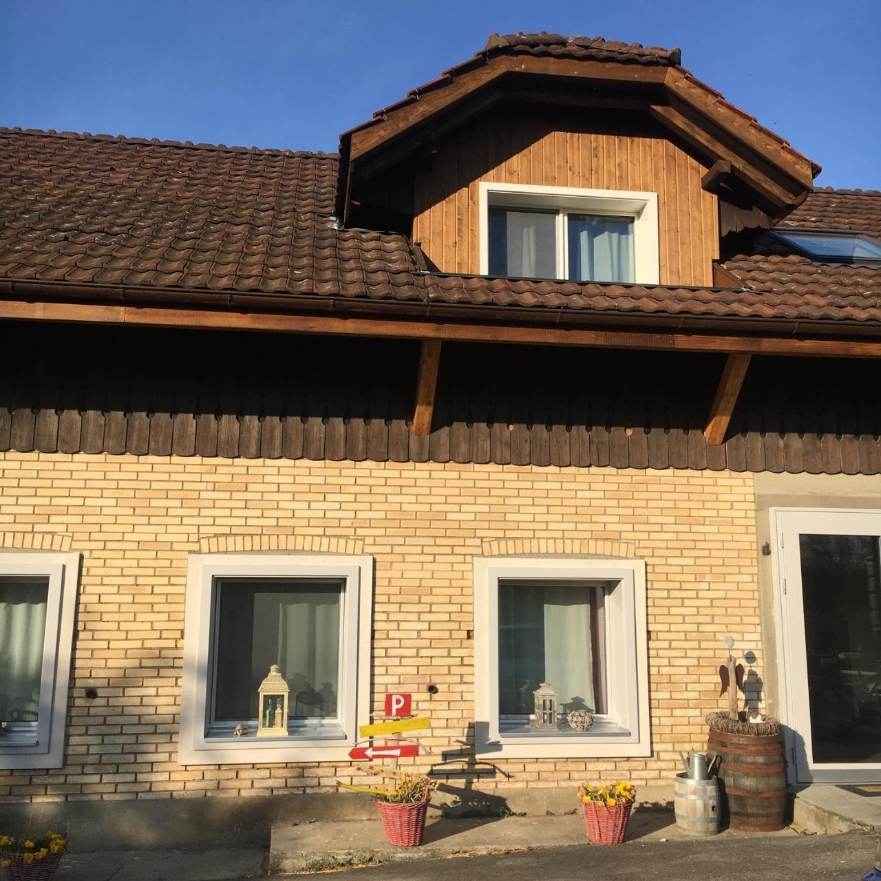 B&B Friedau Nottwil Екстериор снимка